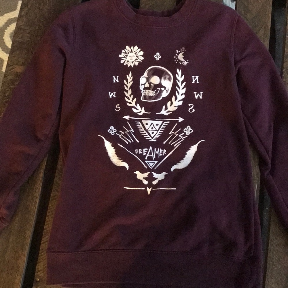 Kendall & Kylie maroon crew neck hoodie